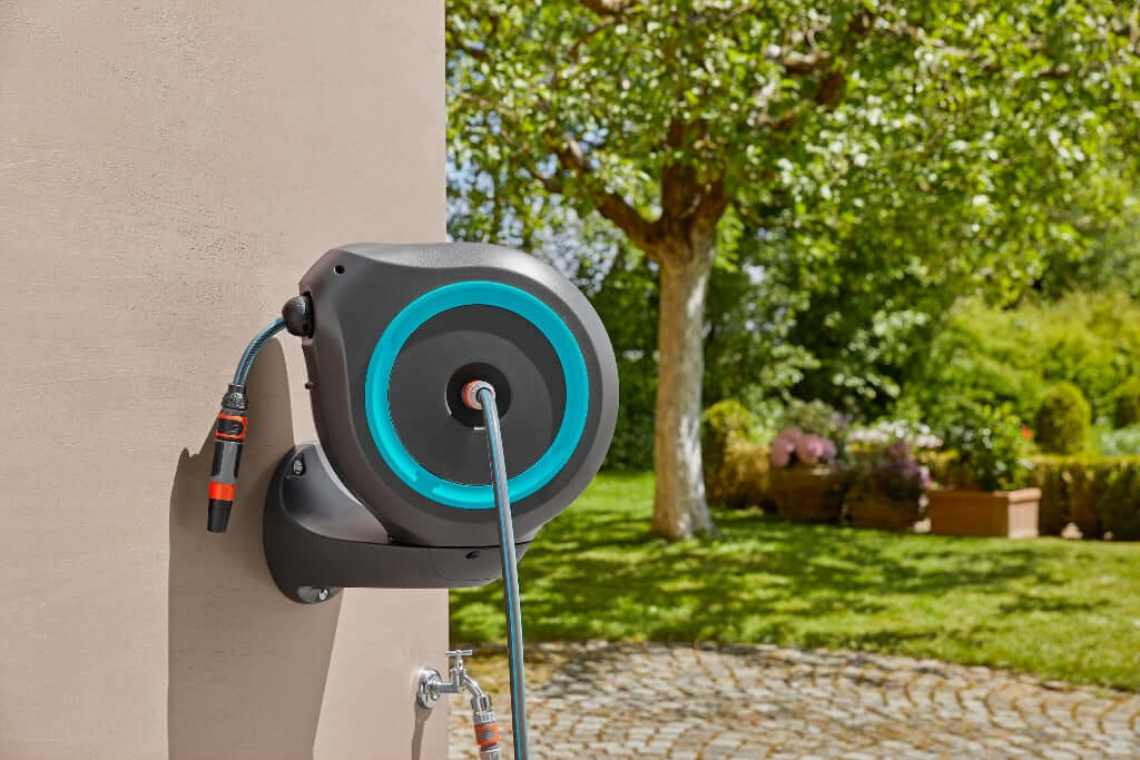 Gardena 20m Wall-Mounted Hose Box RollUp Automatic