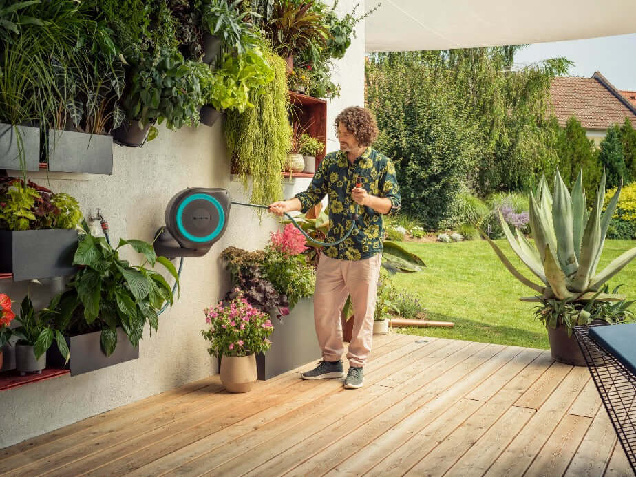 Gardena 20m Wall-Mounted Hose Box RollUp Automatic